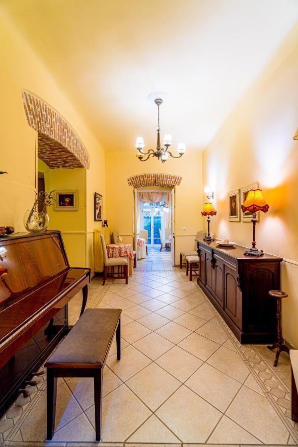 Ándros Archontiko Eleni Hotel מראה חיצוני תמונה