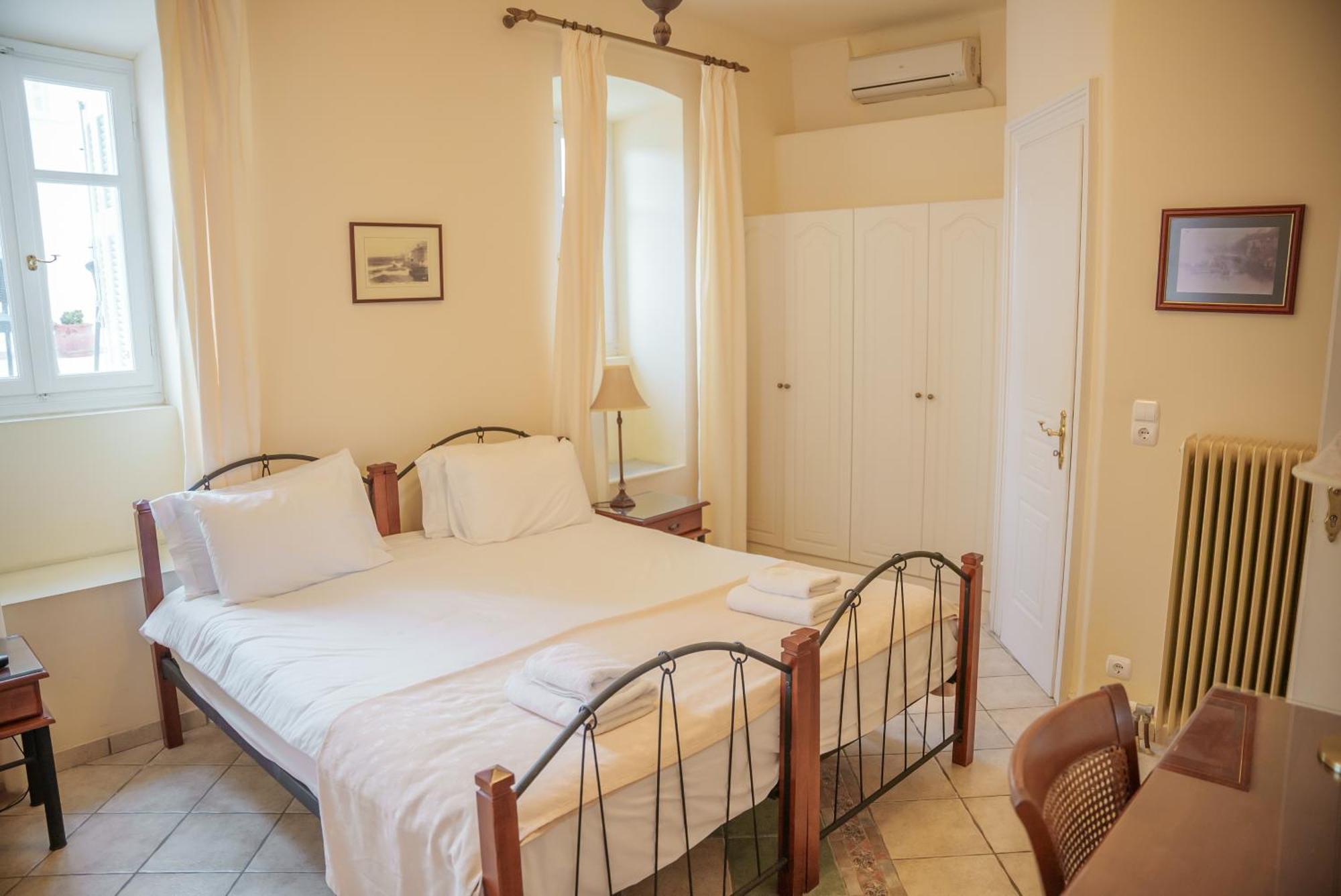 Ándros Archontiko Eleni Hotel מראה חיצוני תמונה